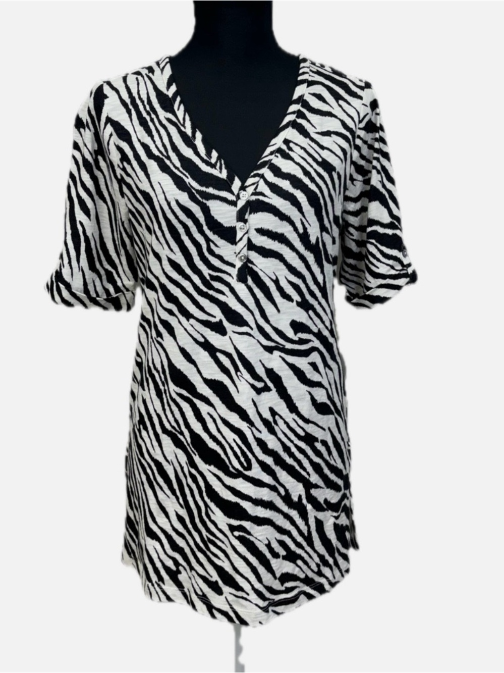 Chico's Black & White Zebra-Print V-Neck Tunic Top size 1 US M